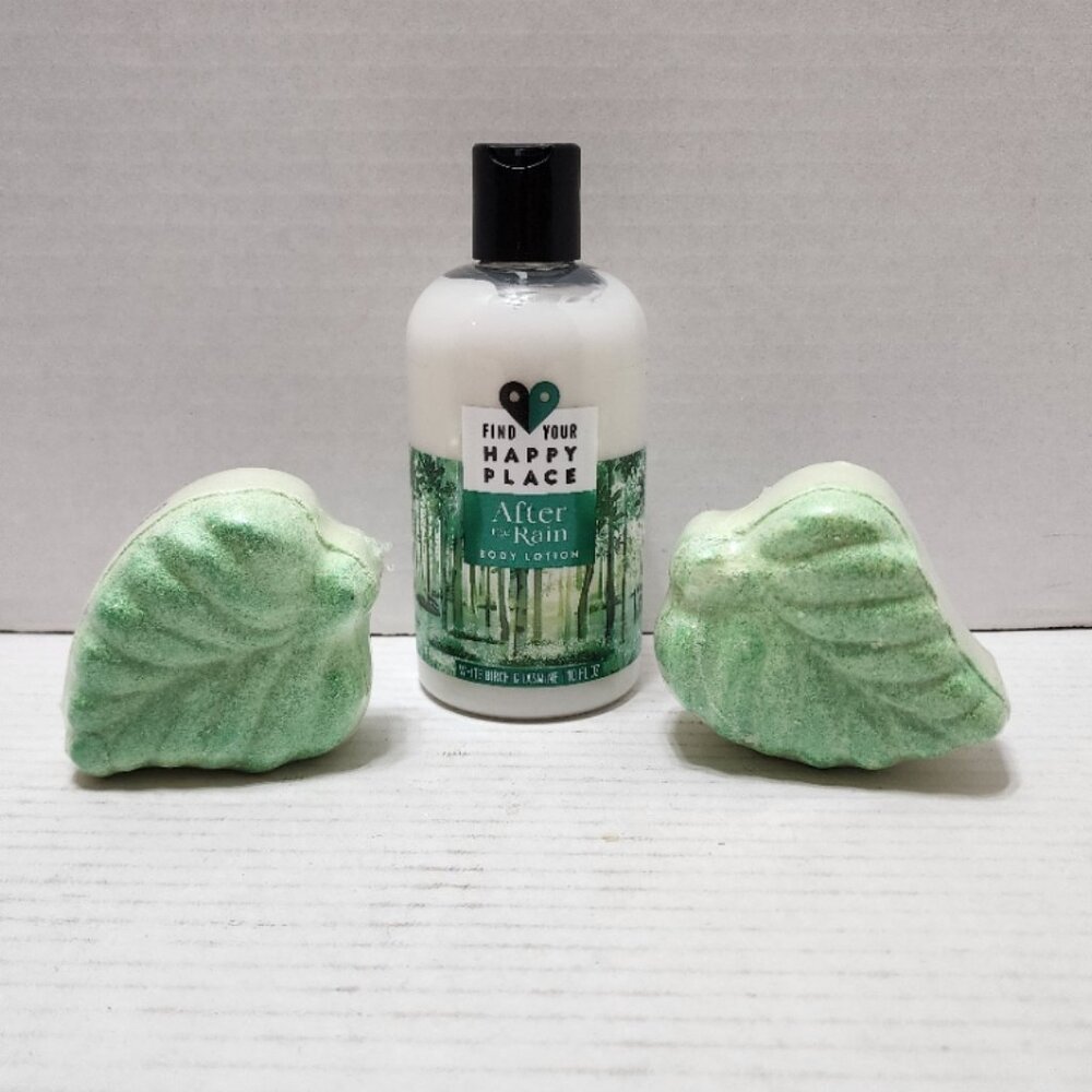 New Find Your Happy Place - After the Rain - Body Lotion & 2 Foaming Bath Bombs
